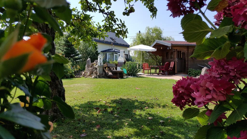 Ferienwohnung Veit Pennewitz Bagian luar foto